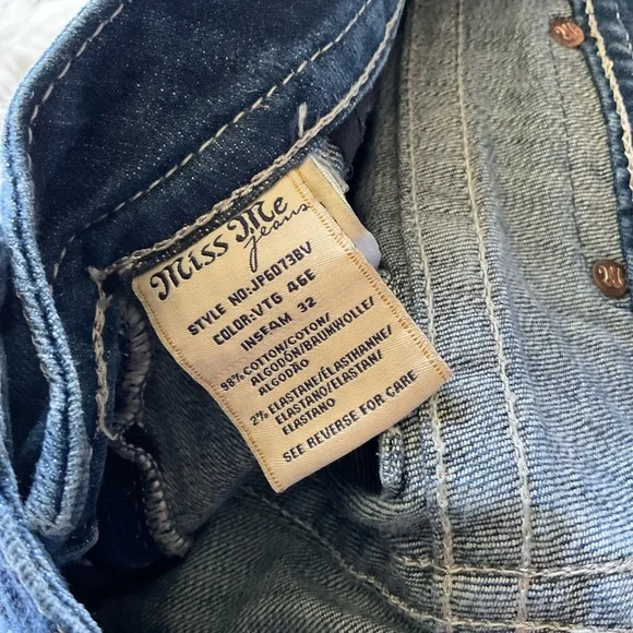 Miss Me Embellished Bootcut Jeans - Picture 5 of 7